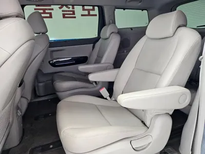 Kia Canival 2018, 91000 км, за 9900000 KRW - фото 14