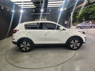 Kia Sportage 2012, 168913 км, за 4500000 KRW - фото 8