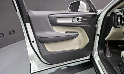 Volvo XC40 2025, 6832 км, за 43300000 KRW - фото 24