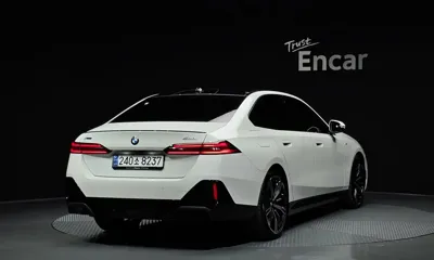 BMW 5-Series 2025, 21920 км, за 84990000 KRW