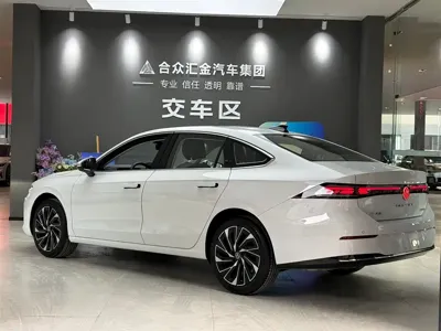 Volkswagen Sagitar 0, 1700 км, за 125300 CNY