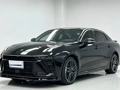 Lynk & Co 03 · 2024 год