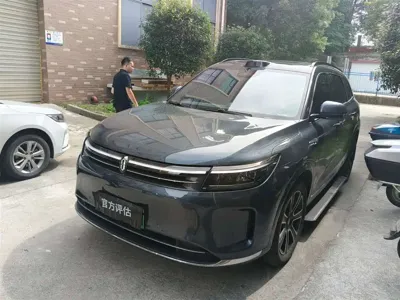AITO 问界 AITO M7 · 2024 год