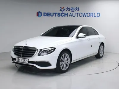 Mercedes-Benz E-Class · 2017 год