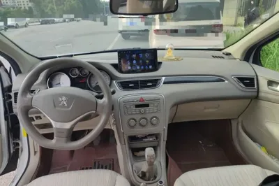 Peugeot 308 2014, 90000 км, за 16627.83 CNY - фото 9