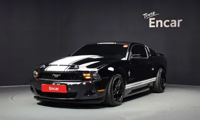 Ford Mustang · 2011 год