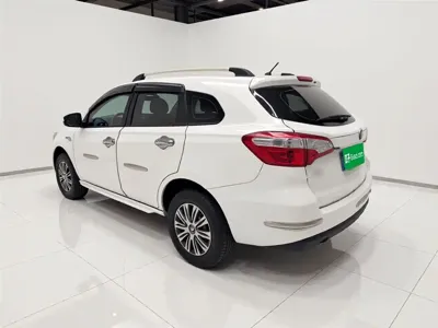 Venucia T70 2017, 64300 км, за 17900 CNY