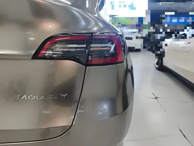 Tesla Model Y 2023, 93000 км, за 168700 CNY - фото 24
