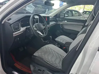 Volkswagen Tayron 2023, 46000 км, за 169800 CNY