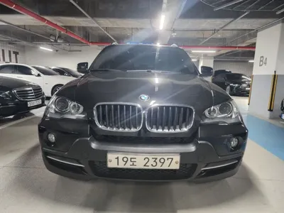 BMW X5 · 2010 год