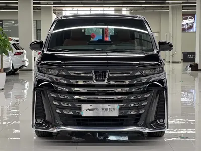 Toyota Vellfire 2023, 50800 км, за 788000 CNY - фото 2