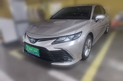 Toyota Camry · 2021 год