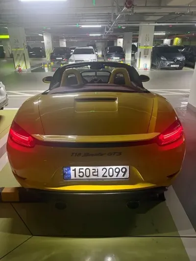 Porsche 718 2023, 17800 км, за 106920000 KRW