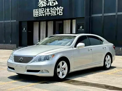 Lexus LS · 2009 год
