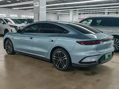 BYD Han 2023, 42600 км, за 118000 CNY
