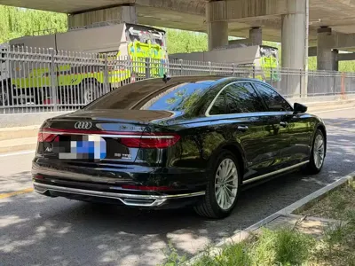 Audi A8 2018, 120000 км, за 232300 CNY - фото 14