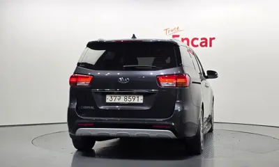 Kia Canival 2017, 214802 км, за 8900000 KRW