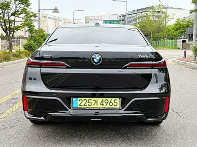 BMW 7-Series 2025, 17428 км, за 107000000 KRW