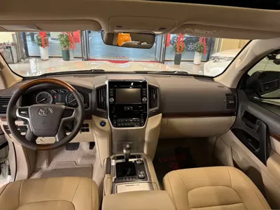 Toyota Land Cruiser 2018, 140000 км, за 468000 CNY - фото 13
