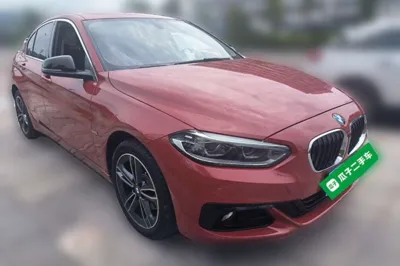 BMW 1 Series 2017, 69800 км, за 43343.85 CNY