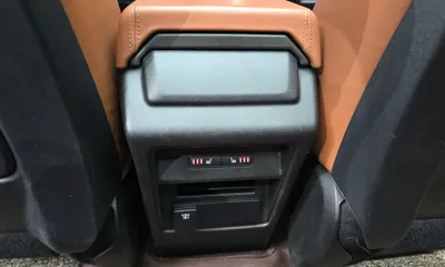 Land Rover Discovery Sport 2017, 173965 км, за 9000000 KRW - фото 19