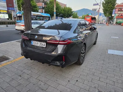 BMW 5-Series 2025, 5100 км, за 72200000 KRW