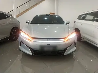 BYD 汉L 2025, 10100 км, за 193700 CNY