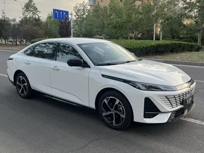 Changan Eado 2026, 9000 км, за 63800 CNY