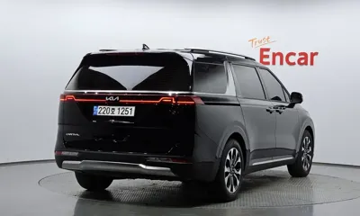 Kia Canival 2023, 18573 км, за 31900000 KRW