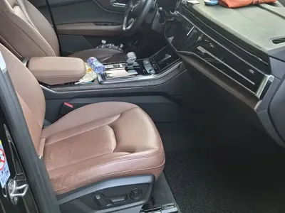 Audi Q7 2020, 91000 км, за 228000 CNY - фото 7