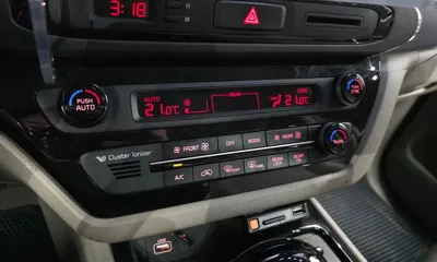 Kia Canival 2015, 150908 км, за 8600000 KRW - фото 17