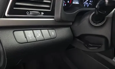 Hyundai Avante 2017, 129630 км, за 8000000 KRW - фото 19