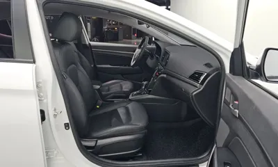 Hyundai Avante 2018, 66260 км, за 11900000 KRW - фото 12