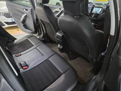 Peugeot 2008 2015, 214500 км, за 2890000 KRW - фото 7