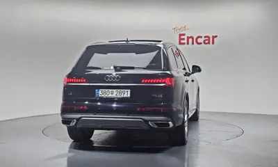 Audi Q7 2021, 75275 км, за 43500000 KRW