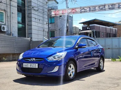 Hyundai Accent · 2012 год