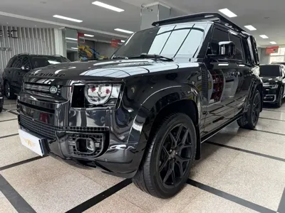 Land Rover Defender 2023, 79000 км, за 559800 CNY - фото 1