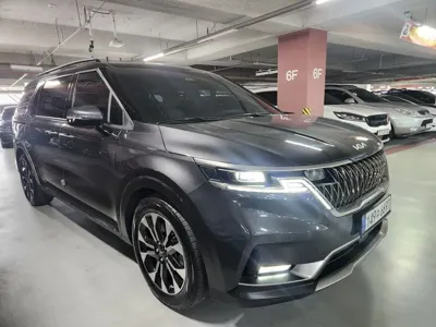 Kia Canival · 2023 год