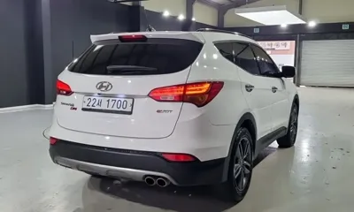 Hyundai Santafe 2013, 129179 км, за 9800000 KRW