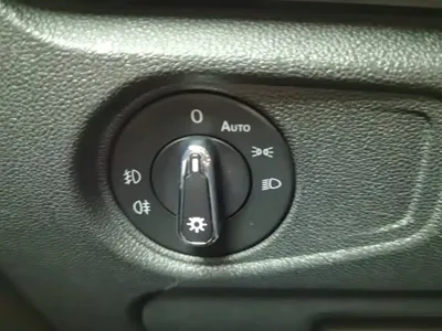 Volkswagen Passat 2021, 24600 км, за 85800 CNY - фото 21
