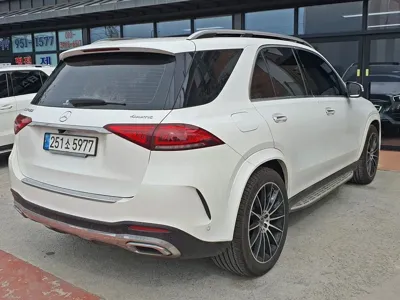 Mercedes-Benz GLE-Class 2023, 87240 км, за 71300000 KRW