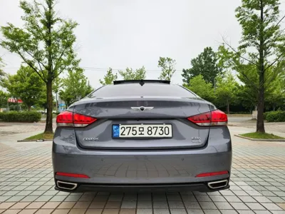 Hyundai Genesis 2016, 173000 км, за 8990000 KRW