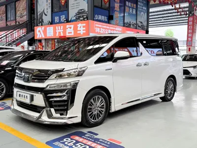 Toyota Vellfire · 2023 год