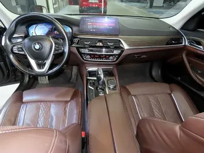 BMW 5-Series 2018, 323958 км, за 13200000 KRW - фото 10