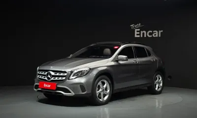 Mercedes-Benz GLA-Class · 2018 год