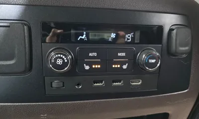 Chevrolet Surburban 2017, 113018 км, за 33500000 KRW - фото 36