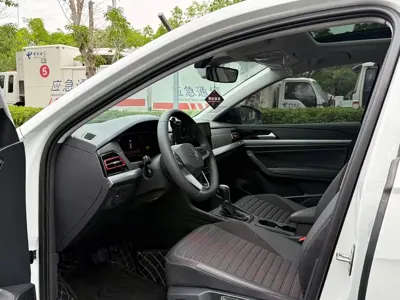 Volkswagen Lavida 2024, 10000 км, за 79800 CNY - фото 4