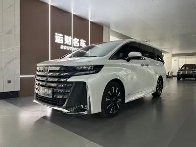 Toyota Vellfire · 2024 год