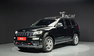 Jeep Cherokee · 2020 год
