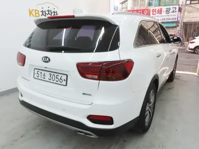 Kia Sorento 2018, 70060 км, за 17000000 KRW - фото 4